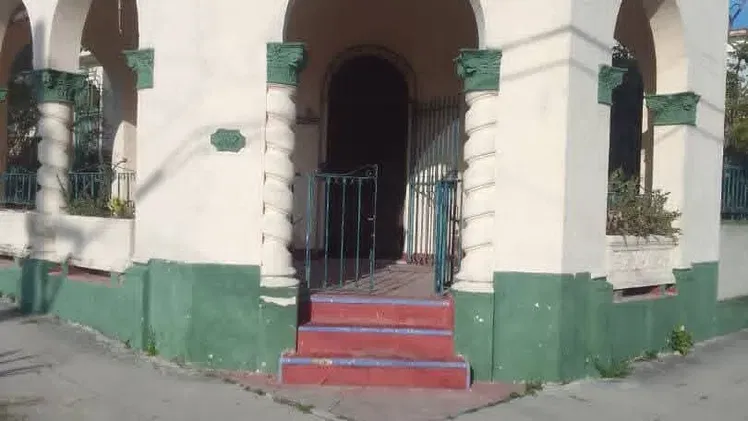 Casa en santos suarez Residencial,cerca de santa catalina
