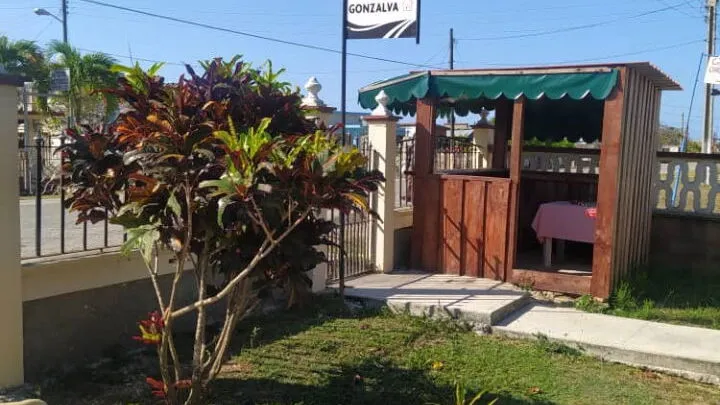 Casa de Mampostería y Placa a 200 Metros de la Playa y el Hotel de Playa Girón, Ciénagas de Zapata, Matanzas