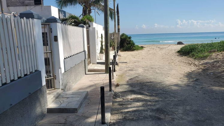Casa 3/4.3baño.frente al mar.guanabo