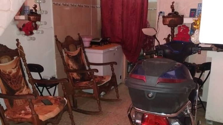Venta de casa en Regla , puerta de calle