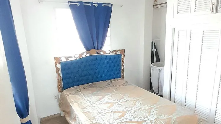 🚨300 usd Renta en el Vedado 2 cuartos climatizados un baño en cada cuarto y otro en la sala . 23 y 26 (a una cuadra)
