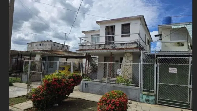 Casa independiente en el Casino Deportivo