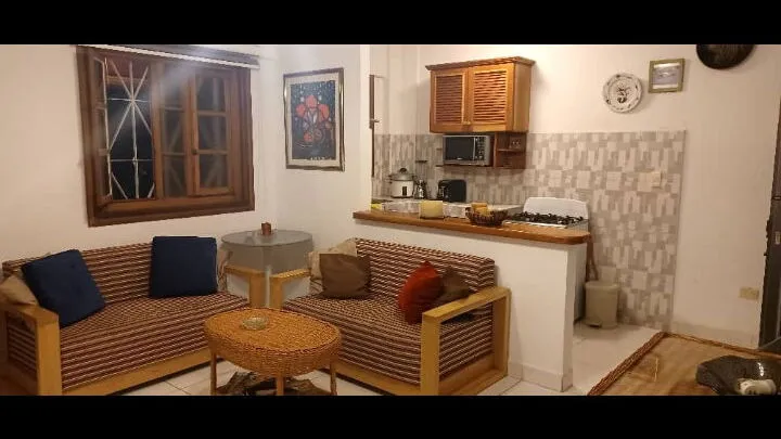 Rento apartamento en Miramar, de un dormitorio.