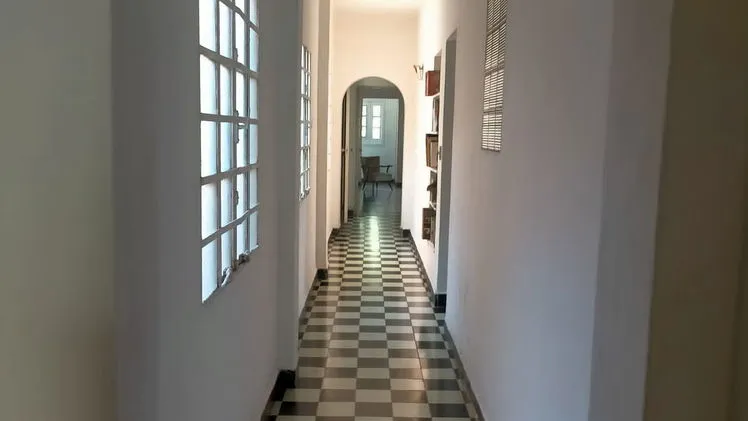 Espectacular propiedad en Miramar con 3 cuartos y medio y garaje!!! Super amplia y luminosa!!!!