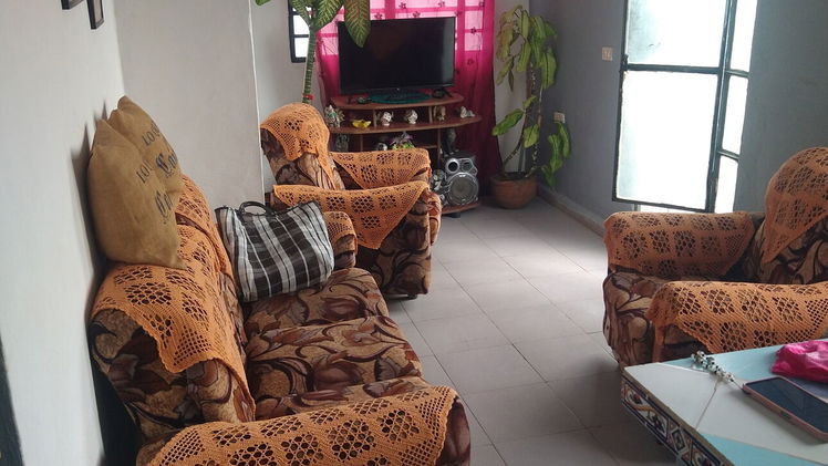 NUEVA CASA PUESTA EN VENTA EN EL MUNICIPIO SAN MIGUEL, ALTURAS DE LUYANO MODERNO. SE VENDE VACIA