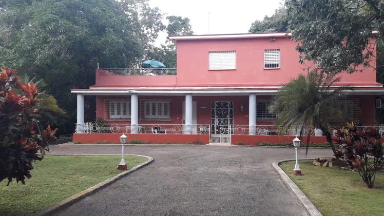 Venta de mansión en mulgoba 2588m² me ajusto de frente