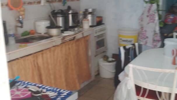 Vendo casa con carácter de urgencia además un teléfono fijo lo dejo todo dentro