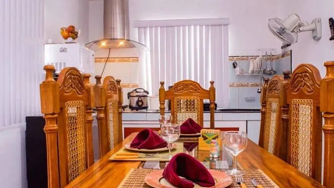 LINDA CASA DE RENTA EN MIRAMAR CON LUZ ELÉCTRICA LAS 24HORAS DE 3CUARTO 3BAÑOS COCINA TERRAZA MUY CERCA DE LAS
