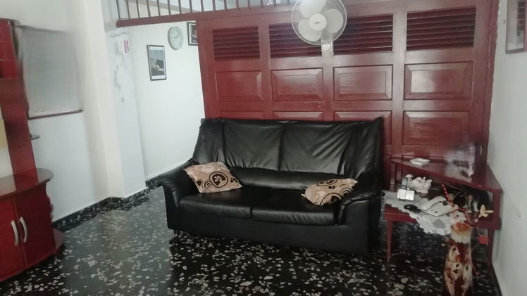 Vendo casa de 3 cuartos 2 baños en el centro del Cotorro