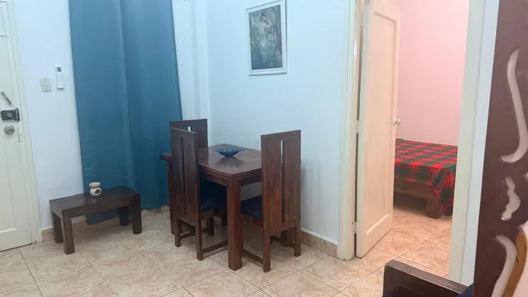 Apartamento en Edificio Capitalista (Planta Baja)