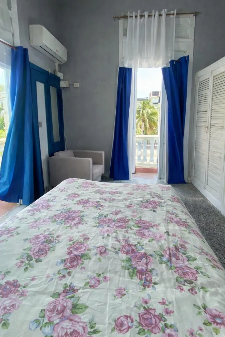 🏡  📍 Dirección: Calle 23 entre 8 y Montero Sánchez, Vedado, La Habana. — 5